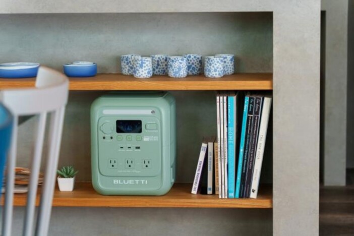 日常にアウトドアに、防災に使える一台　BLUETTIから1000Whクラスで業界最軽量級のポータブル電源『AORA 100 mini』登場
