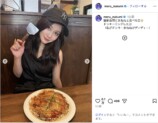 生見愛瑠、“あざとかわいい”食事中オフショの画像