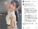 上坂すみれ、白のフリルブラウスオフショの画像