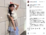 上坂すみれ、白のフリルブラウスオフショの画像
