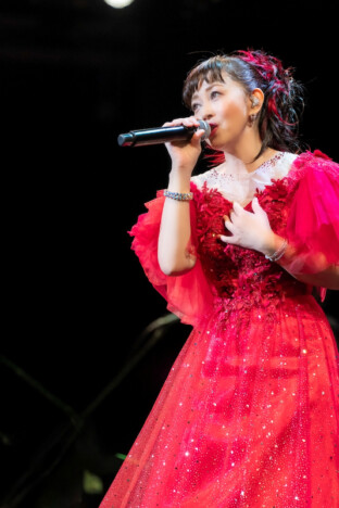 浅香唯、ビルボードライブ横浜&大阪公演開催 感謝とこれからの歩みへの想いを届けるステージに