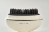 フェスティノ、コードレスのブラシ型ヘアアイロン発売の画像