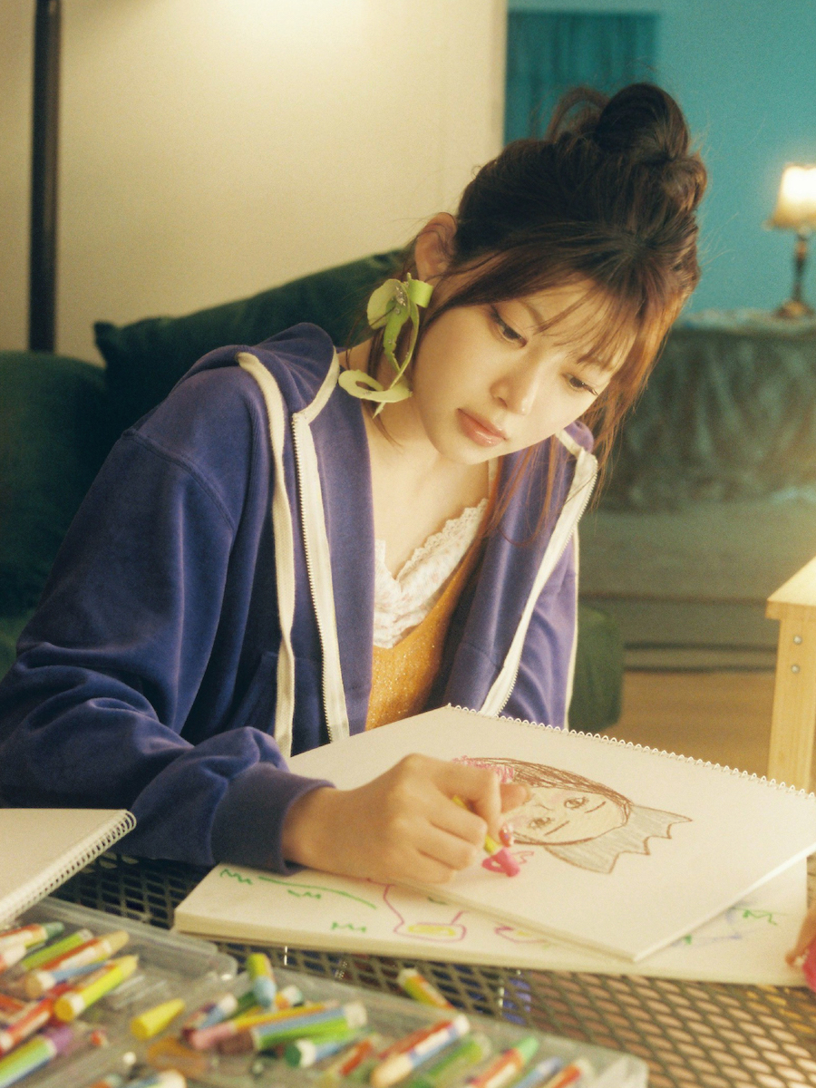 HONG EUNCHAE (P)&(C) SOURCE MUSIC