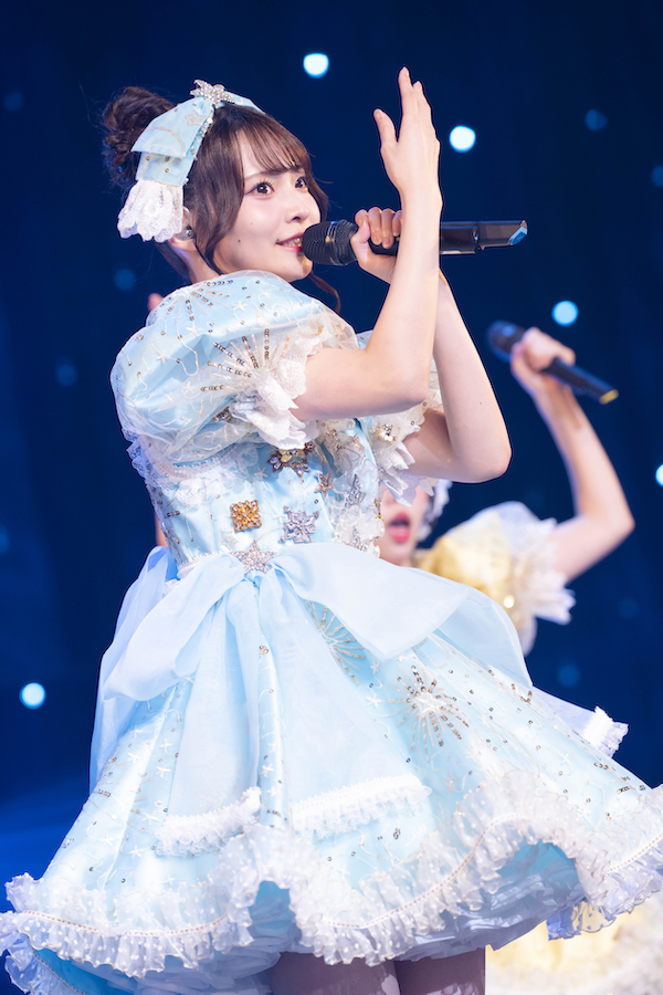 MORE STAR 高梨ゆな