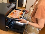 グリルに入れる様子