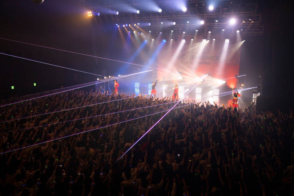 ExWHYZ ライブ写真