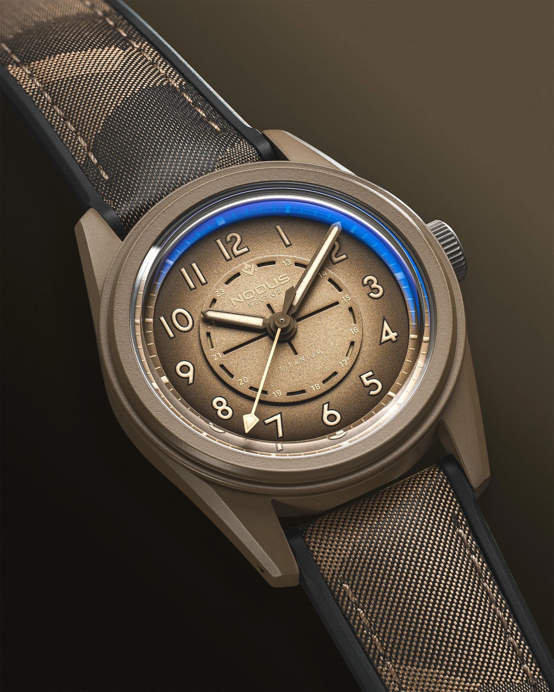 Sector II Field Titanium