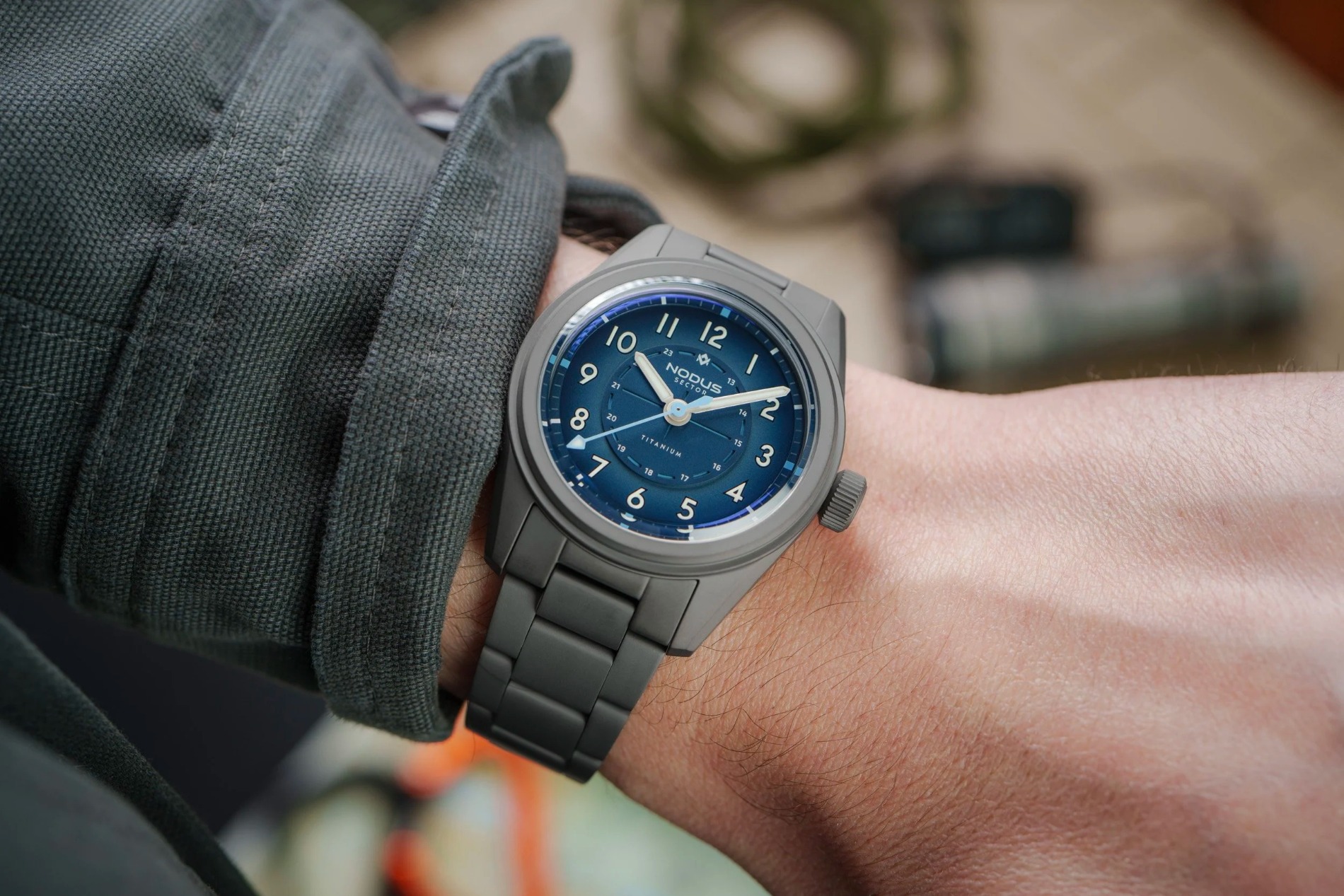 Sector II Field Titanium