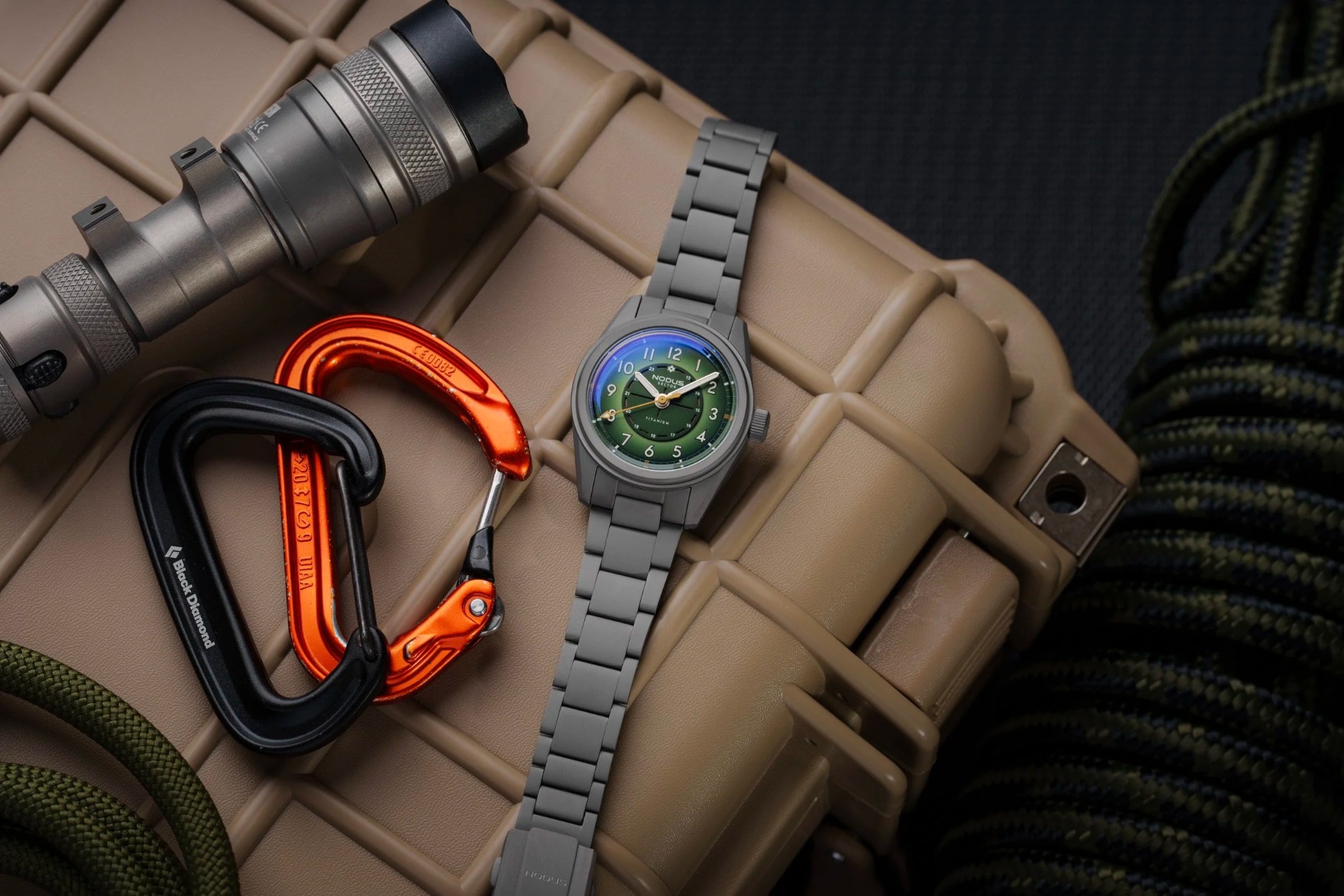 Sector II Field Titanium