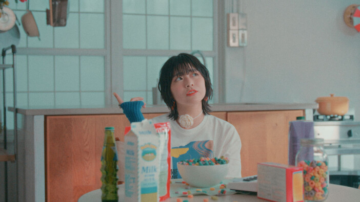 かわにしなつき、ニューシングル「回り道ガール」リリース&MV公開 強がりの裏にある本音を描く
