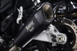 Akrapovič製サイレンサー