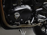 TFCバッジとTriumph Shift Assist（クイックシフター）