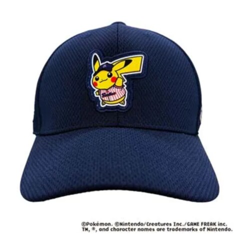 スワローズ×ポケモンのオリジナルグッズ全11種が登場 ピカチュウ&スバメがあしらわれたデザインに