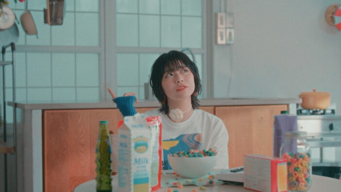 かわにしなつき、“強がりと甘えたい気持ち”　新曲「回り道ガール」MVは「“大丈夫”が上手になった人へ向けて書いた」