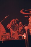 『UPDATE 2.0』PEOPLE 1ライブ写真（撮影＝マスダレンゾ）