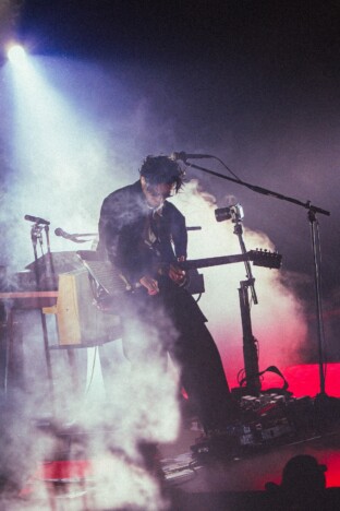 King Gnu、本能と解放の『CEN+RAL Tour』