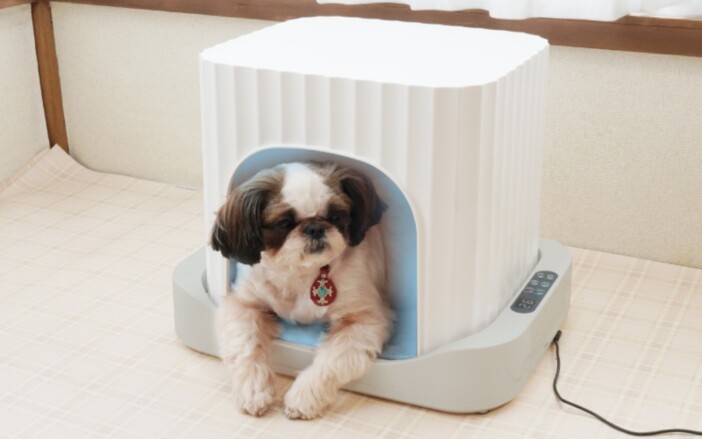 この夏、ペットにも涼しさを 夏冬兼用で年中使用できる冷暖房ペットハウス、サンコーの犬猫用『アニマルひえぽかハウス』