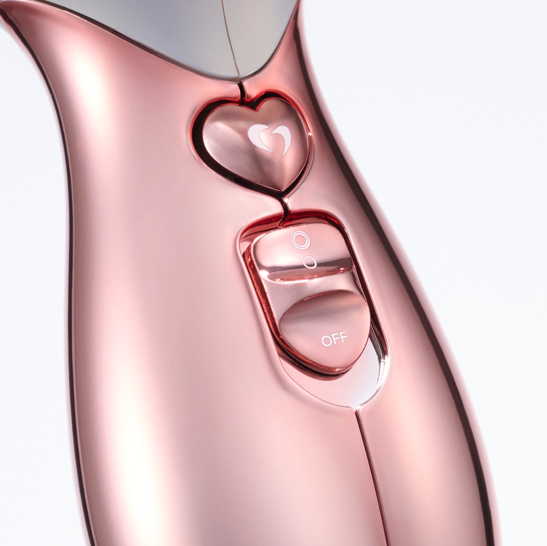 ハートモチーフのドライヤー『ReFa HEART DRYER Aira』