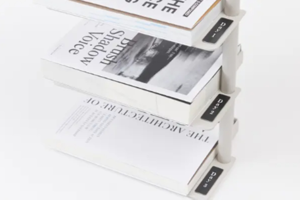 「積読ホルダー」がふるさと納税返礼品にの画像