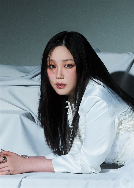 鷲尾伶菜、新曲配信リリース