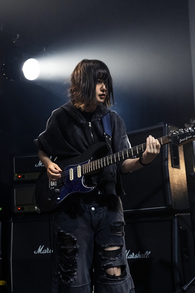 『F-272 1st ONE-MAN LIVE The Dissonant “I DOLL”』より