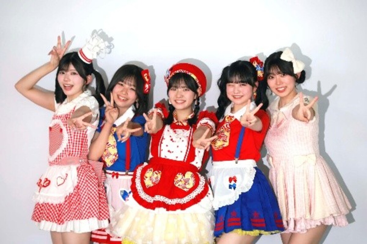 HKT48 15周年ムック『青春謳歌！』8月発売の画像