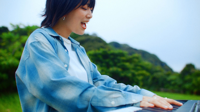 「あくびしてもう一回」MVより