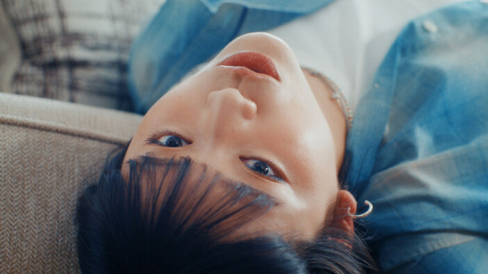かわにしなつき、近藤夏子書き下ろし楽曲「あくびしてもう一回」配信リリース　MVも公開
