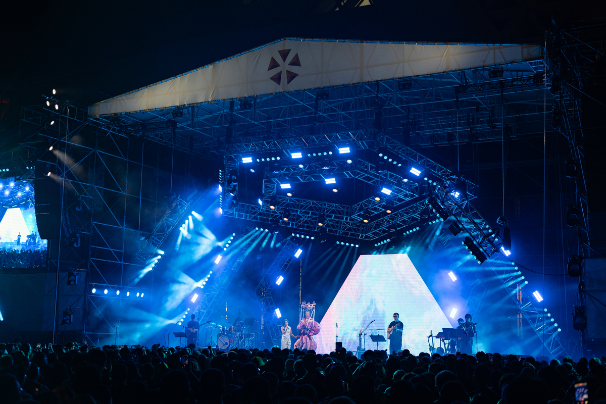 2026年『大港開唱 MEGAPORT FESTIVAL』李竺芯（Siri Lee） ft. 妮妃雅（Nymphia Wind）のライブの様子（画像提供＝出日音樂）
