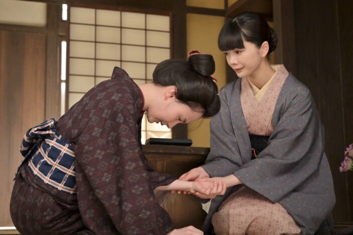 『風、薫る』第89話、りん（見上愛）の生徒が体調を崩してしまう