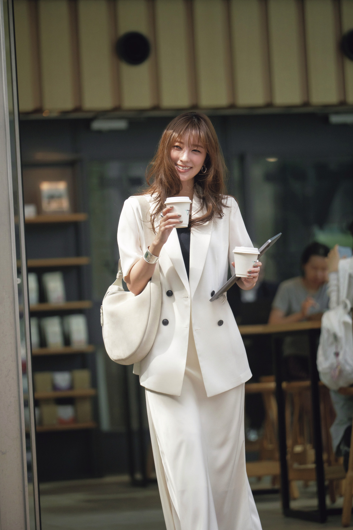 堀田茜が表紙『CLASSY.』9月号発売の画像