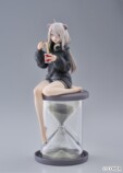 フィギュア側面