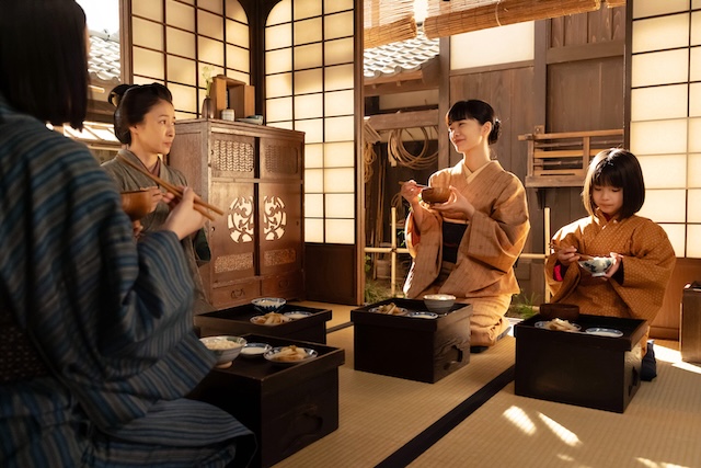 『風、薫る』2人の母とともに成長した英茉の画像