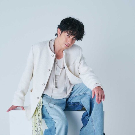 佐藤アツヒロ、ライブハウス公演『Yellow Kiss』第3弾を開催　ビルボードライブ横浜＆大阪めぐる