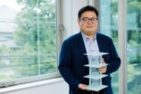積読を解消！半年で1万個売れた本棚の秘密