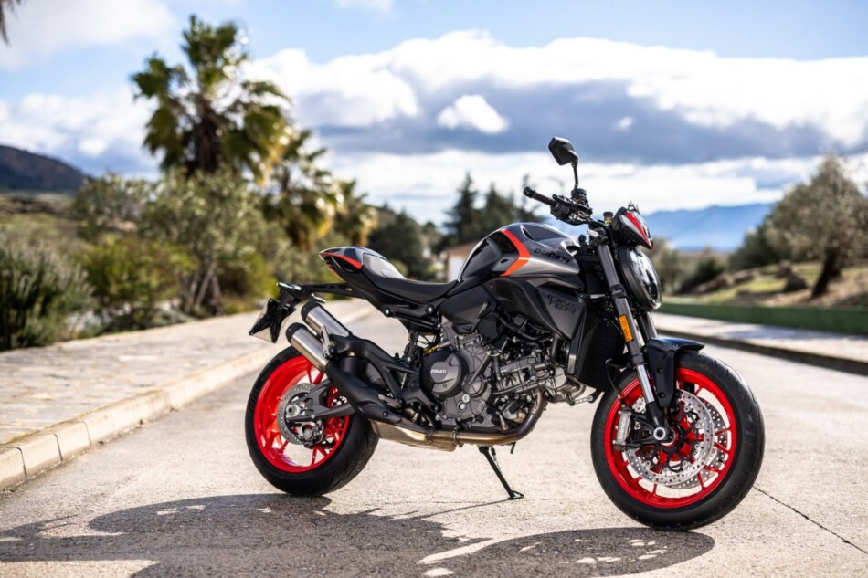 新型モンスター＋にスポーツカラー追加