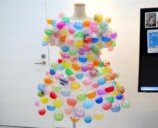 『なんでも服にしてみた展』の作品