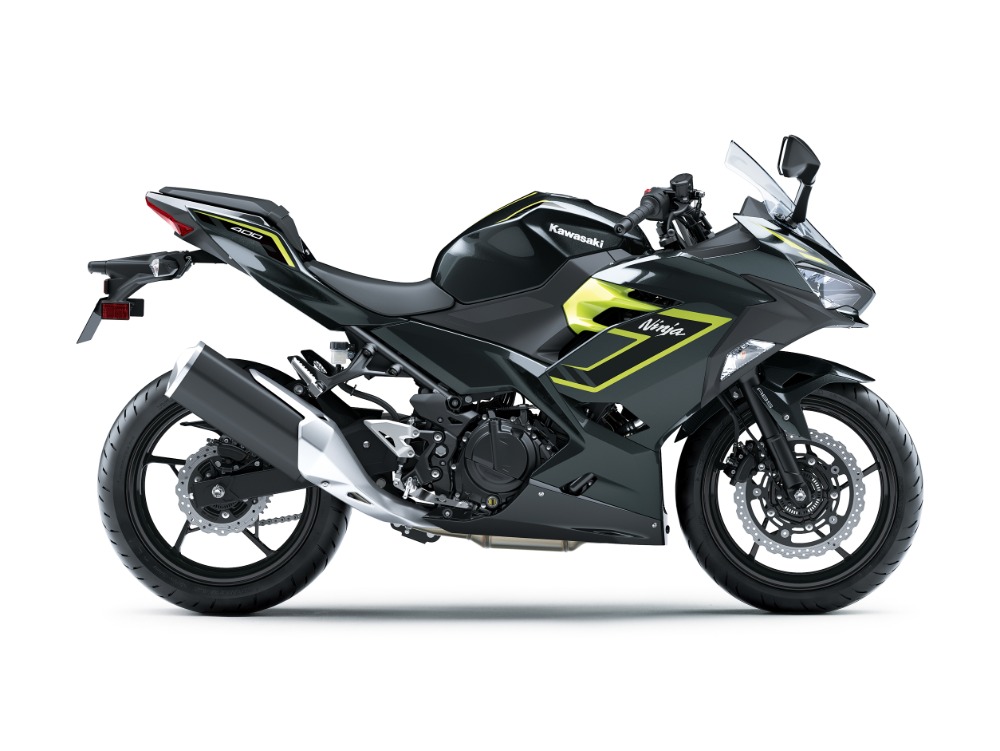 Ninja 400(メタリックカーボングレー×エボニー)