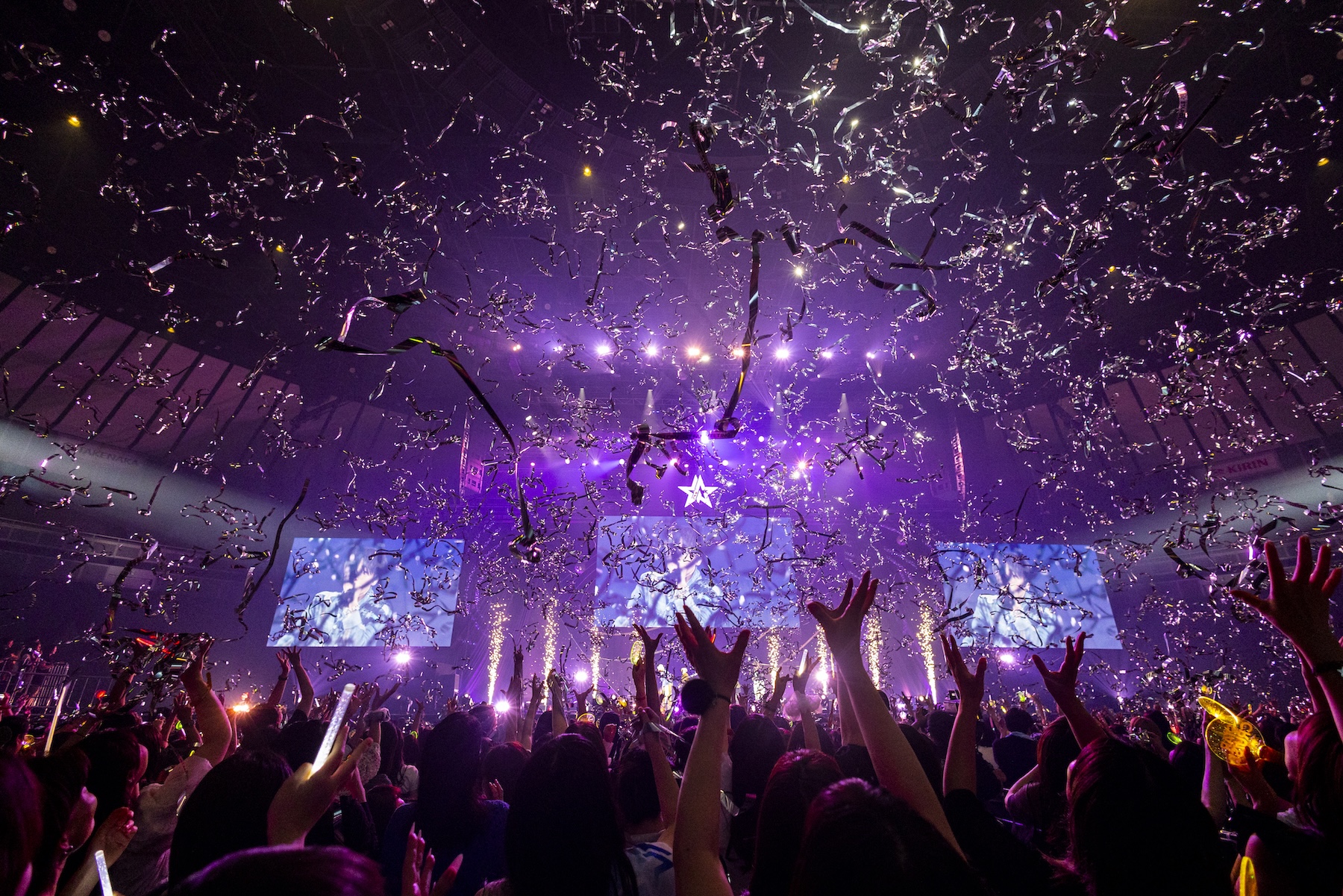 STARGLOW『STARGLOW 1st Fan Meeting -STAR CRUISE-』より