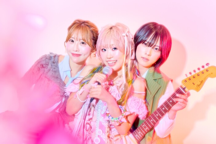 SNS総フォロワー数236万、人気インフルエンサーがなぜバンド? ののち&さがすずか&蒼井羽音に聞く「ラブでオネガイシマス。」結成秘話