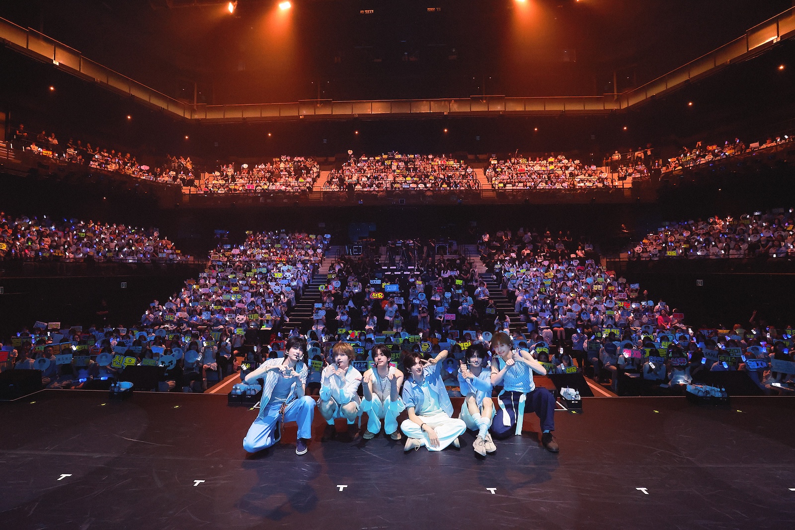 TWS (P)&(C) PLEDIS Entertainment