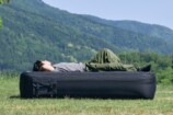 WAQの電動ポンプ内蔵エアベッド登場の画像