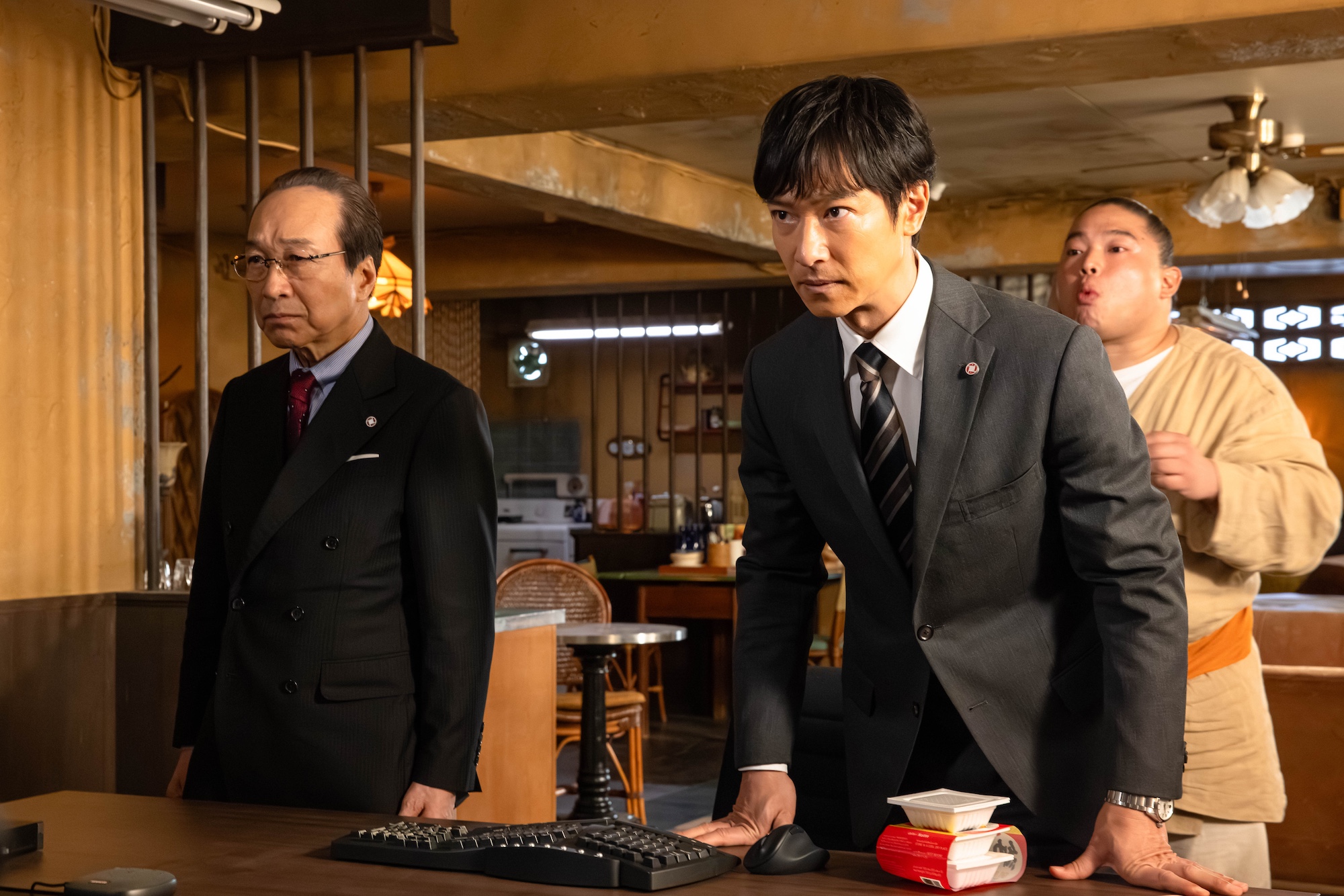 『VIVANT』第13話  “野崎”阿部寛の裏切りの画像