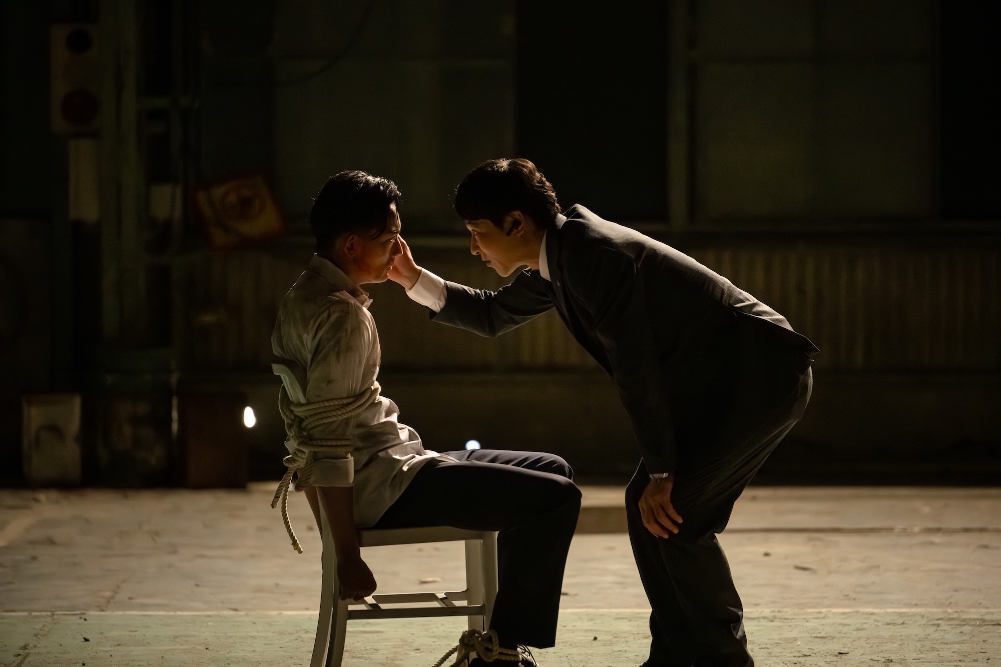 『VIVANT』第13話  “野崎”阿部寛の裏切りの画像