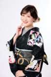 市川由紀乃