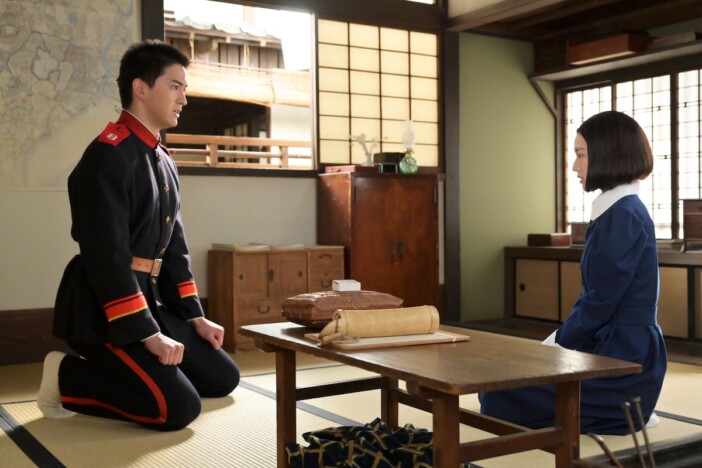 『風、薫る』第98話、直美（上坂樹里）の職場に小川（甲斐翔真）が訪ねてくる