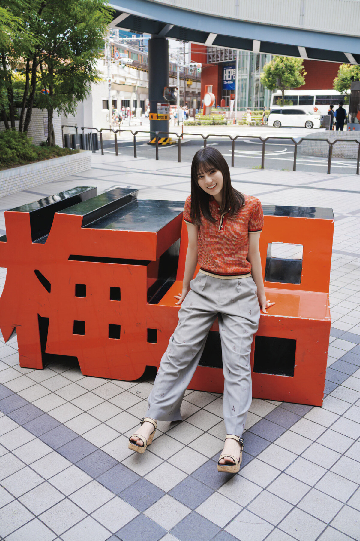 小坂菜緒が『B.L.T.10月号』表紙巻頭にの画像