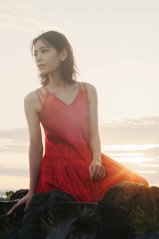 當真あみ 全編イギリスロケで魅せる10代最後の姿！ 2nd写真集『My Tale』10月28日刊行へ