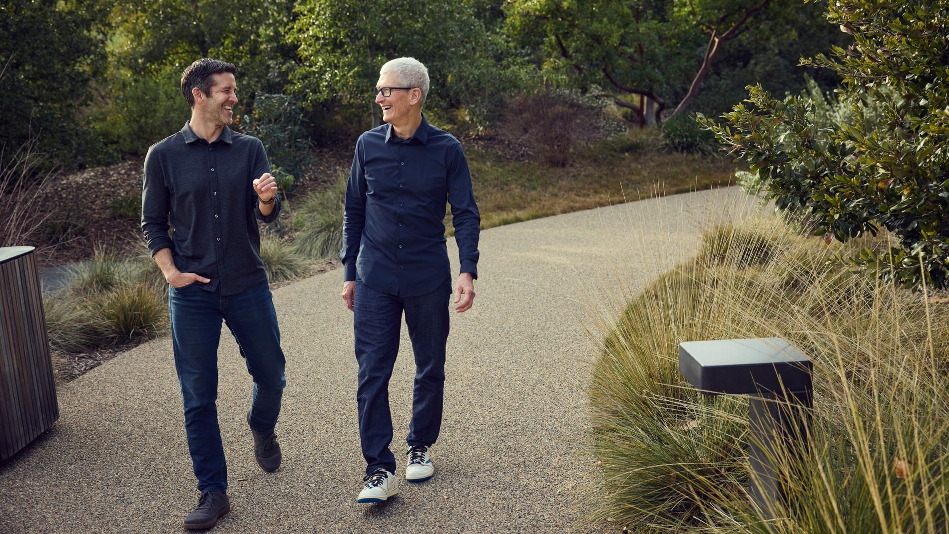 CEO交代・高騰問題でどうなるApple