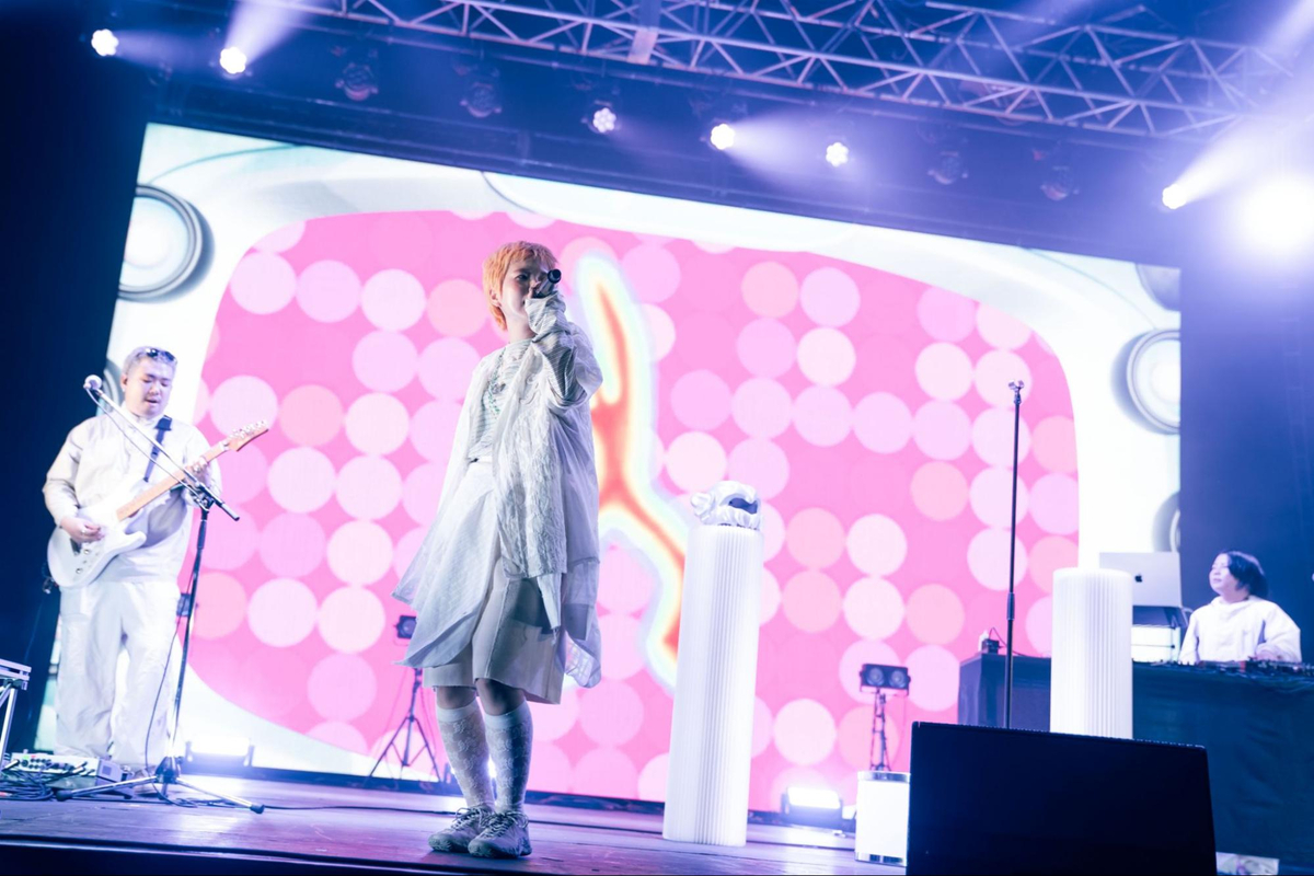 サマソニ『Spotify Stage』2026 DAY1レポ:kurayamisaka、Rol3ert、FLiNR…次世代の躍動 「.ORG」体現するステージもの画像5-3